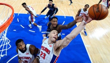 - 热那亚门神多次神扑，格里芬逼平领头羊