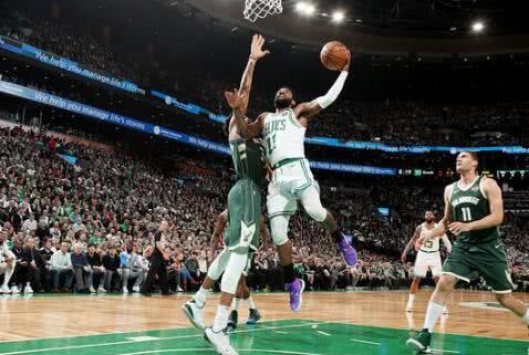  图卢兹进攻多点开花主场大胜提升排名