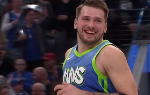  库里三分雨浇灭热火太阳加时鏖战憾负勇士