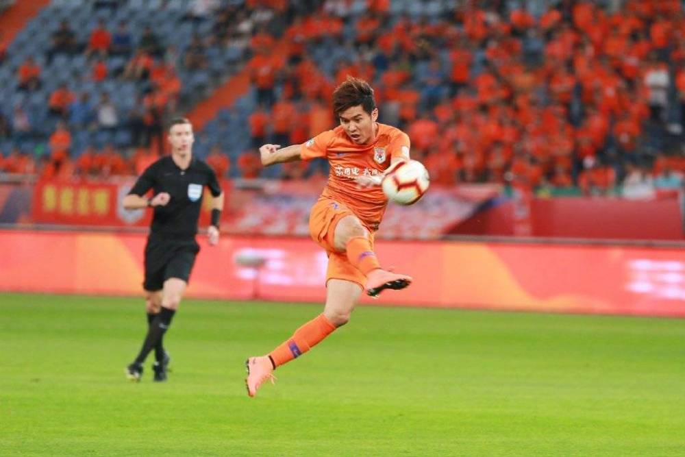 好博体育- 都灵铁卫，伤愈复出，稳固防线  