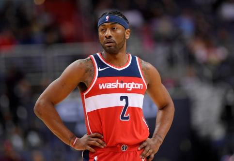 好博体育官方网站- 奇才交易流言四起，比尔去留成焦点  